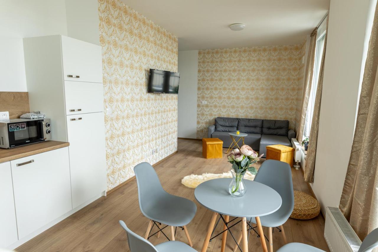 Stresny Aparman Pri Mlyne Apartman Szakolca Kültér fotó