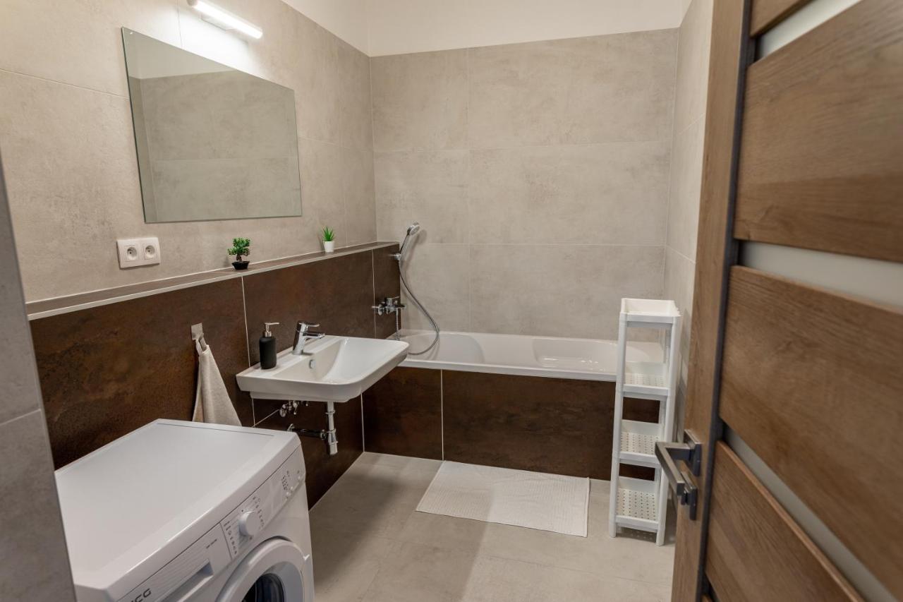 Stresny Aparman Pri Mlyne Apartman Szakolca Kültér fotó